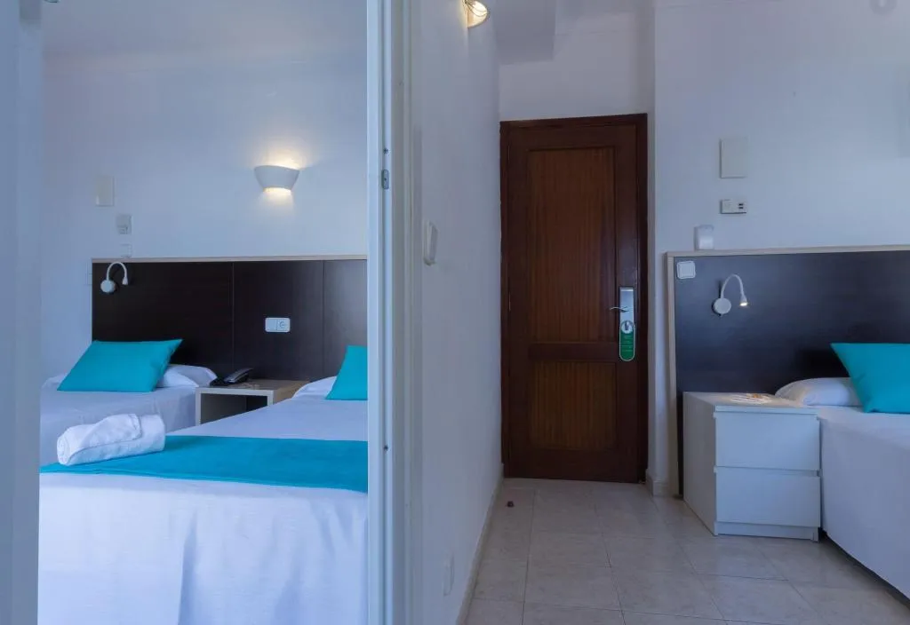 Room, Orosol, Ibiza