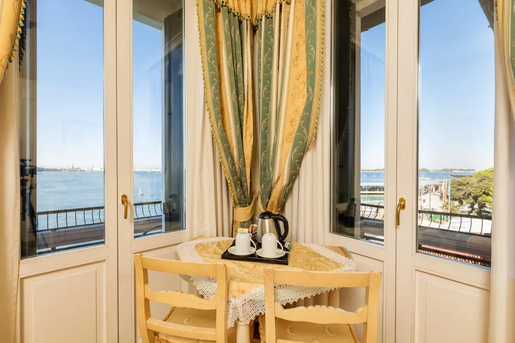 Room, Hotel Villa Laguna, Venice