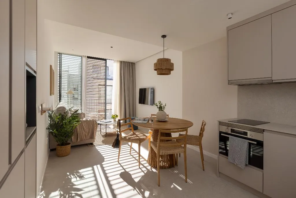 APARTMENT TWO BEDROOMS WITH TERRACE Room, Líbere Valencia Ruzafa, Valencia