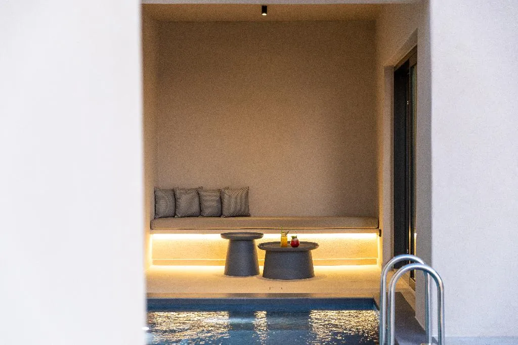 SUITE WITH PRIVATE POOL Room, North Santorini A Luxury Spa Hotel, Santorini