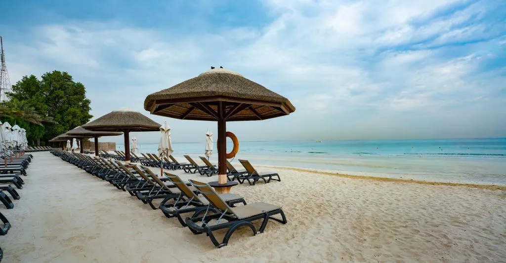 Beach, Occidental Sharjah Grand, Dubai