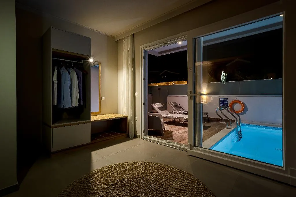 SUITE DELUXE POOL VIEW Room, Sarpidon Suites, Crete