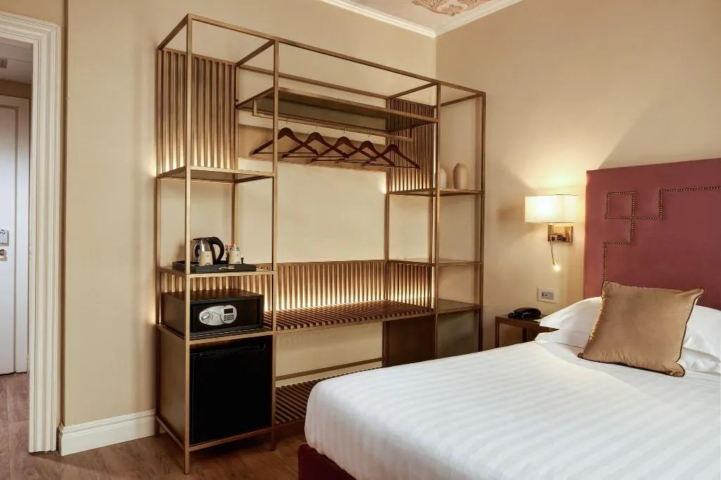 FAMILY ROOM TWO BEDS Room, Grand Hotel Cavour, Florence