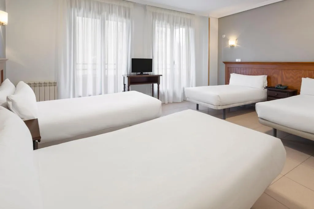 QUADRUPLE STANDARD Room, Hotel Victoria Valdemoro, Madrid