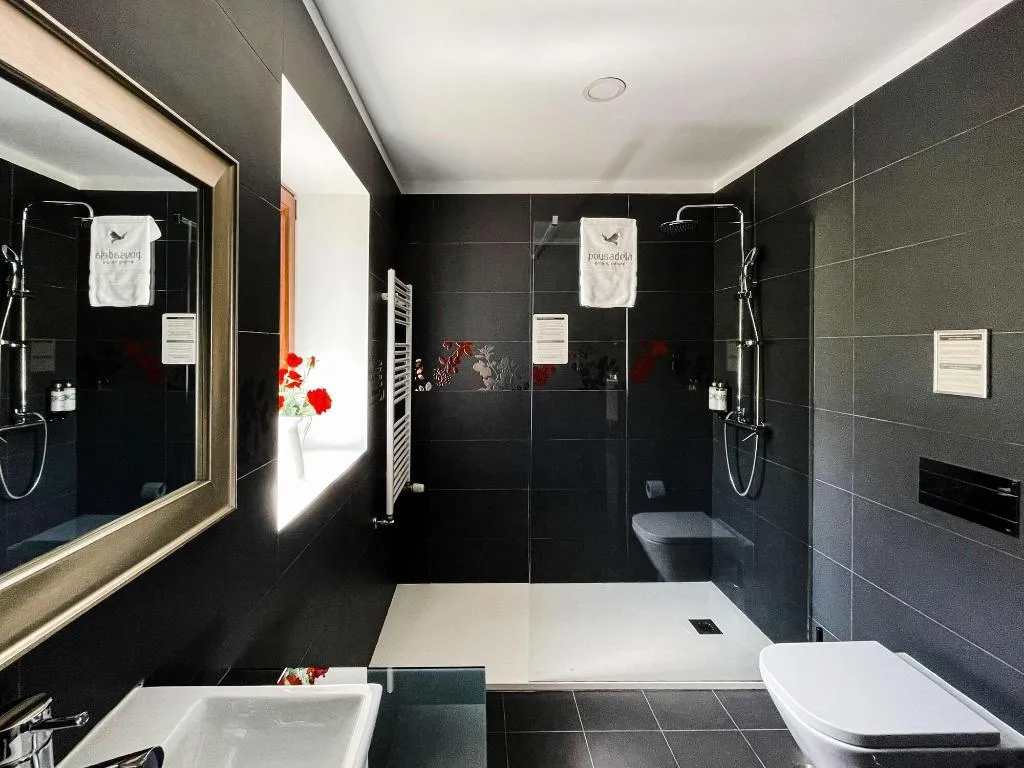 Room, Pousadela Village, Porto