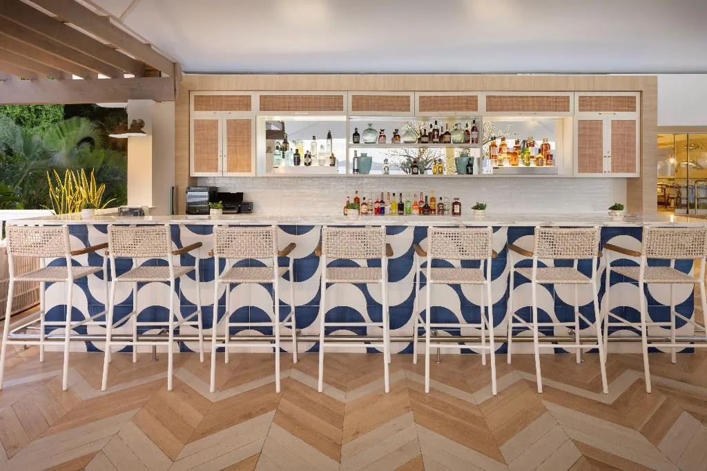 Bar, Windjammer Landing Villa Beach Resort, St Lucia