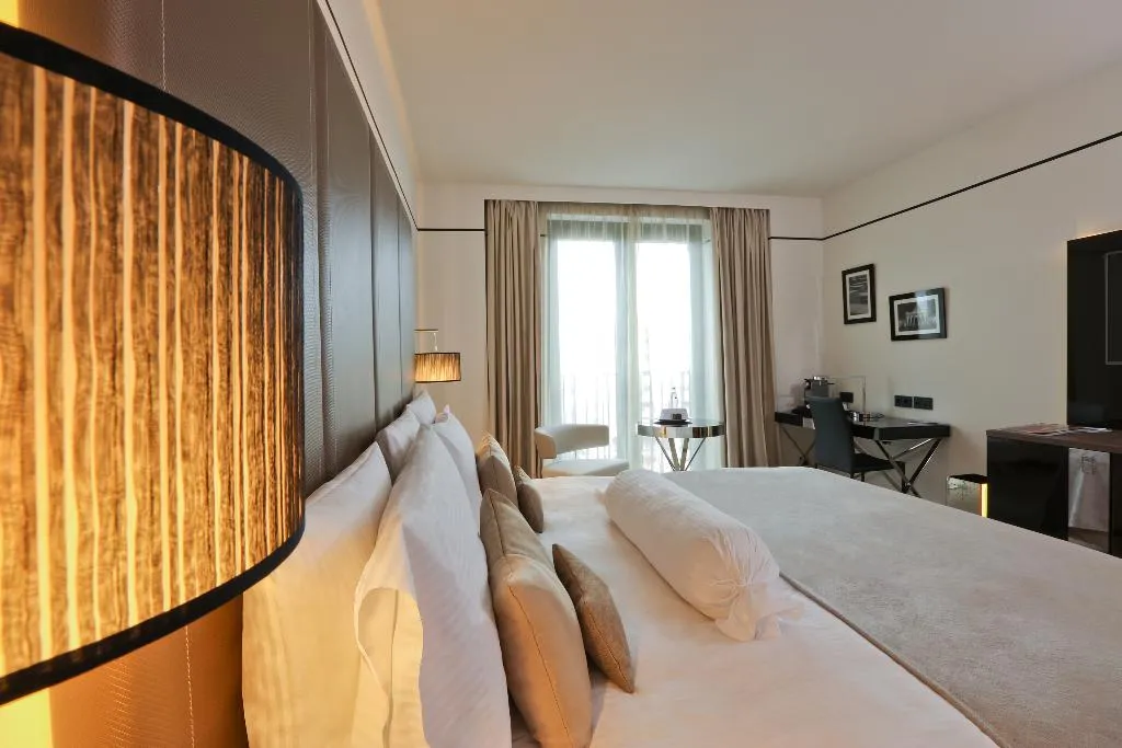 Room, Melia Berlin, Berlin