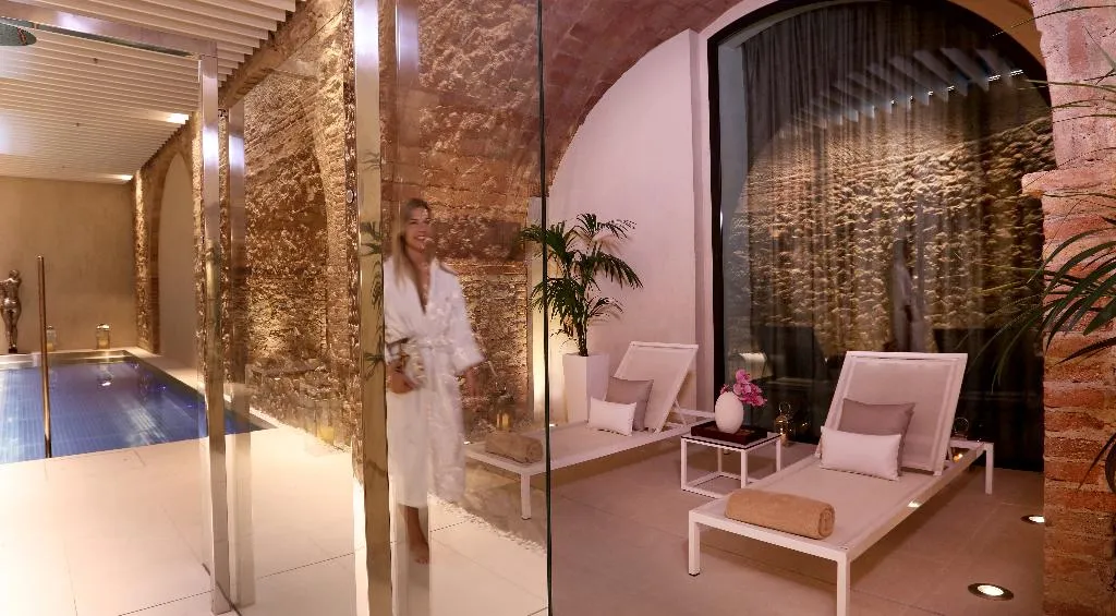 Sports and Entertainment, ABaC Hotel Boutique 5 GL, Barcelona