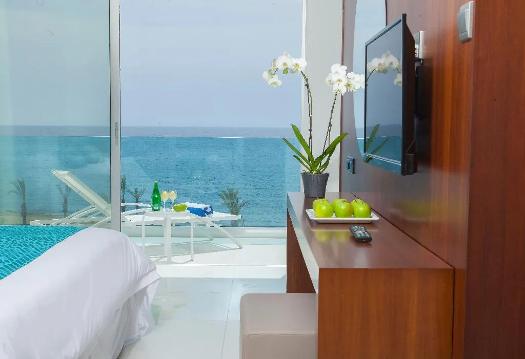 Room, King Evelthon Beach Hotel & Resort, Cyprus