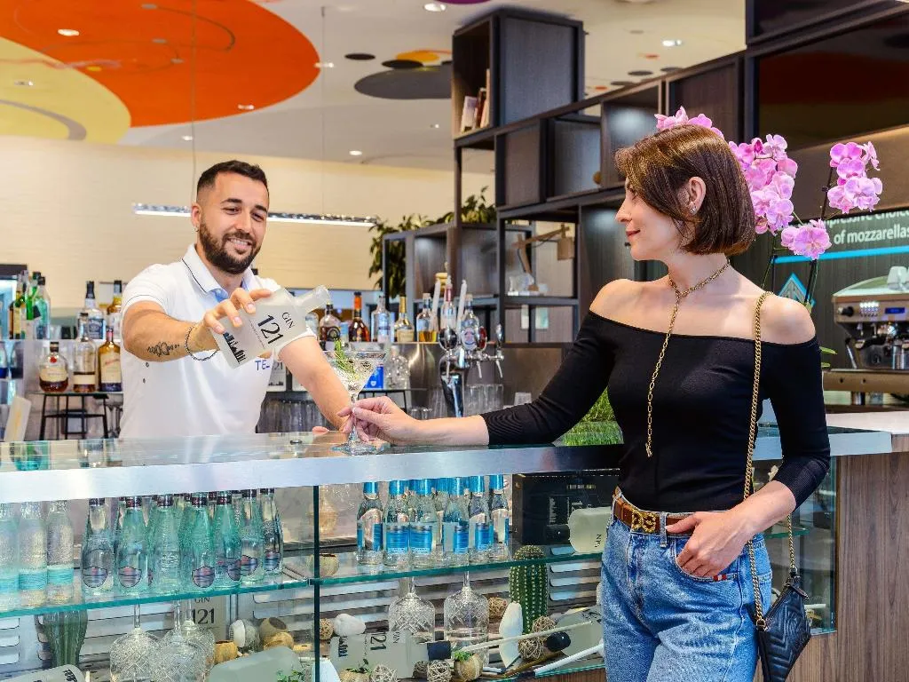 Bar, Novotel Milano Linate Airport, Milan