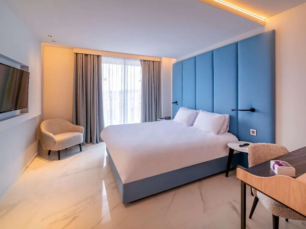 DOUBLE SUPERIOR BAY VIEW Room, Mercure St. Julian's Malta, Malta