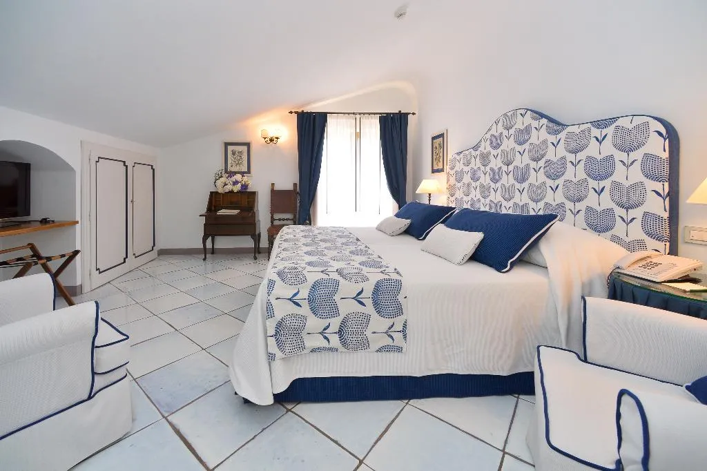 Room, Villa Cimbrone, Naples