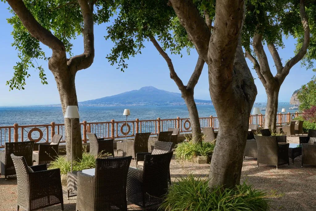 Beach, Grand Hotel Royal, Naples