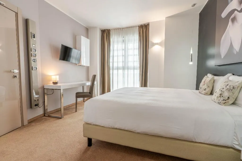 Double or Twin SUPERIOR Room, For You Hotel, Milan
