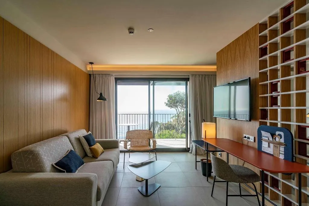 DOUBLE SUPERIOR Room, Parador de Aiguablava, Costa Brava