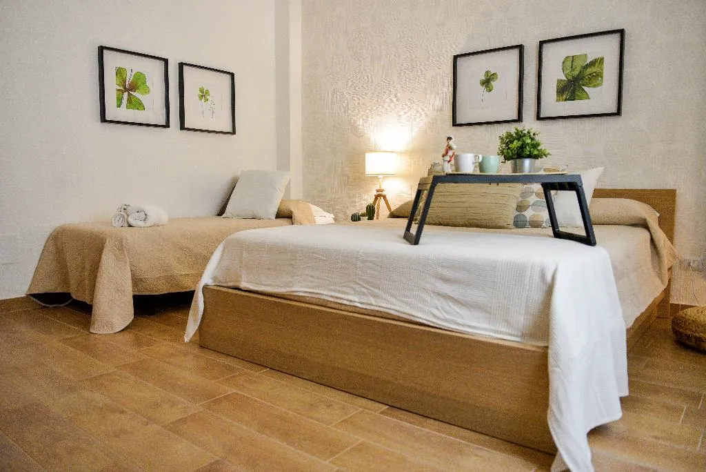 DOUBLE SUPERIOR Room, B&B Portafortuna Lucky Charm, Naples