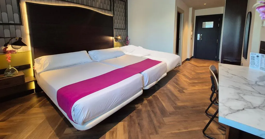 Double or Twin STANDARD Room, Hotel Vertice Sevilla Aljarafe, Seville