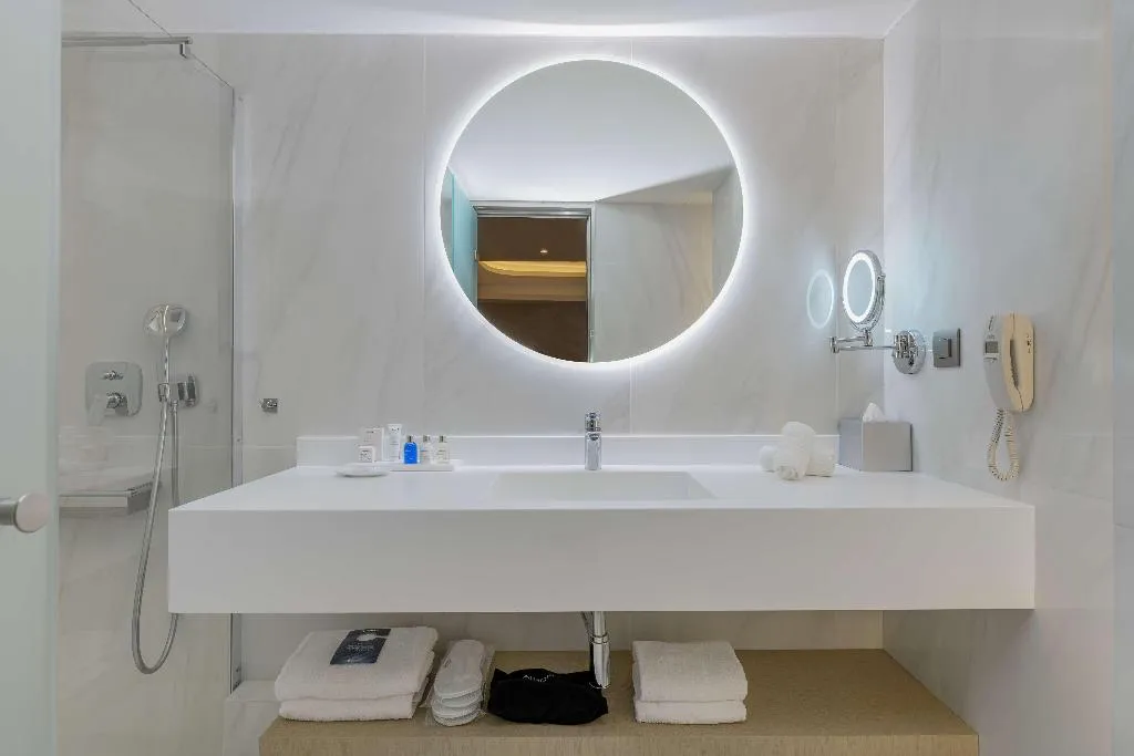 Room, Radisson Blu Park Hotel Athens, Athens