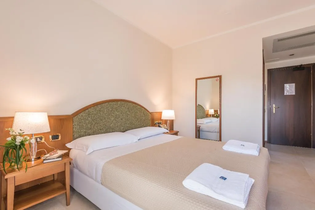 Room, Albergo Villa Priula, Milan