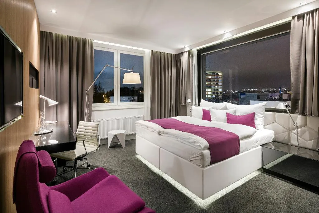 SINGLE DELUXE Room, Pytloun Grand Hotel Imperial, Prague