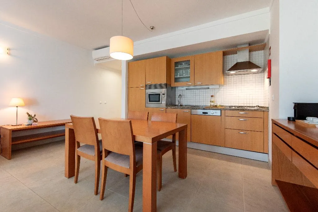 APARTMENT ONE BEDROOM WITH VIEWS Room, Vista Marina Apartamentos Turisticos, Algarve