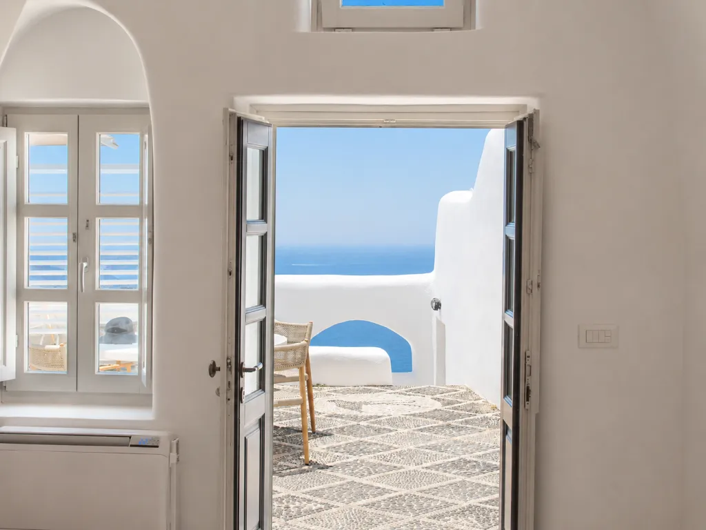 APARTMENT WITH DOUBLE BED Room, Cocoon Suites, Santorini