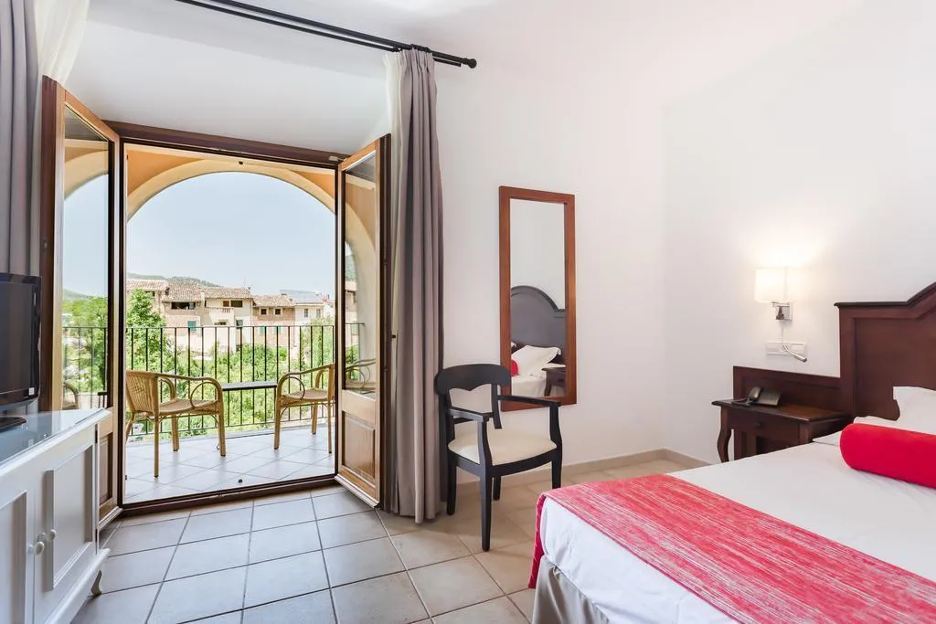 Room, Ca'l Bisbe, Majorca