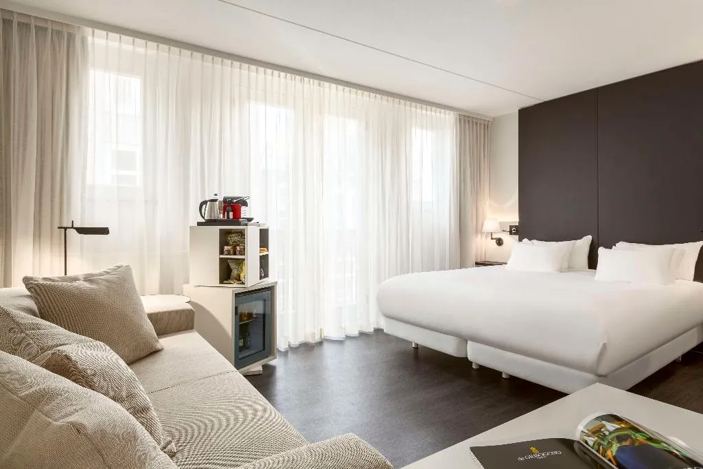 Double or Twin SUPERIOR KING BED Room, NH Collection Amsterdam Barbizon Palace, Amsterdam