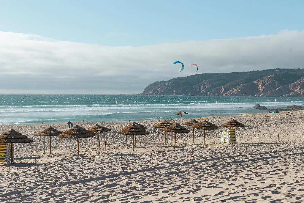 Beach, Estalagem Muchaxo Hotel, Lisbon