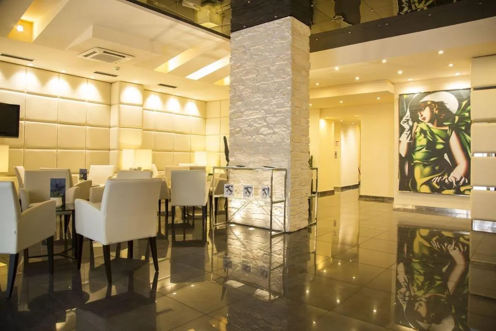 Lobby, Antico Borgo, Milan