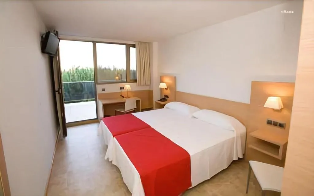 Room, Bag, Valencia