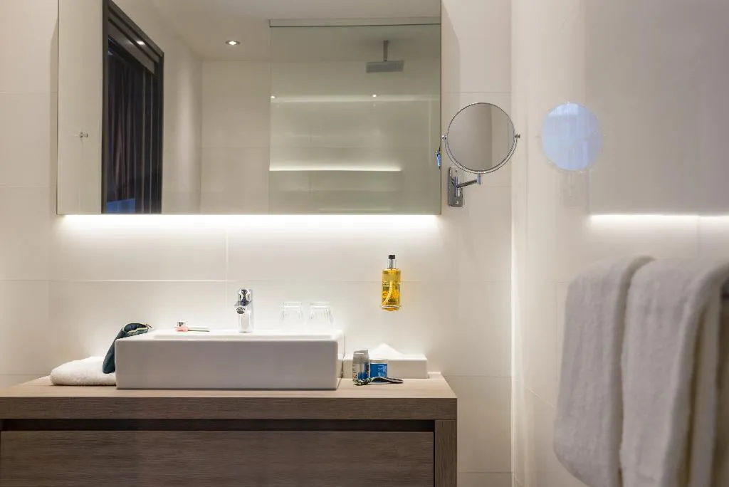 APARTMENT TWO BEDROOMS Room, Aparthotel Adagio Amsterdam City South, Amsterdam