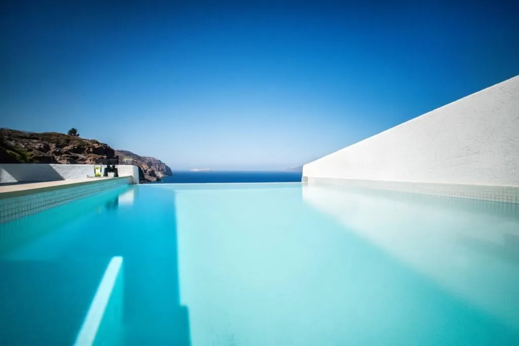 SUITE WITH PRIVATE POOL Room, Grand Ambassador Santorini, Santorini