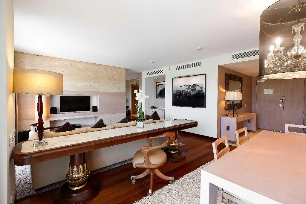 SUITE STANDARD Room, Hilton Vilamoura As Cascatas Golf Resort & Spa, Algarve