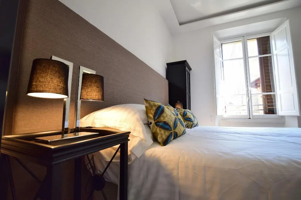 Room, Kf Deluxe B B, Florence