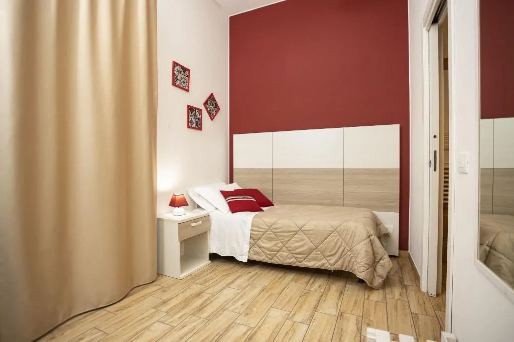 Room, Trapani Home, Palermo