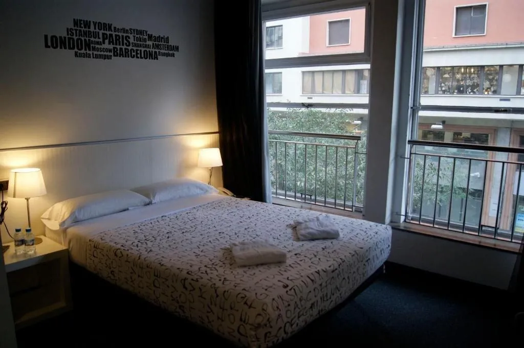 Room, Hostal Q, Barcelona