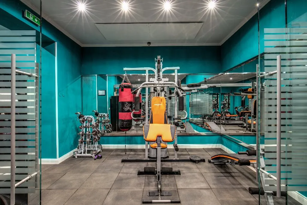 Sports and Entertainment, Hotel 87 Eightyseven, Rome