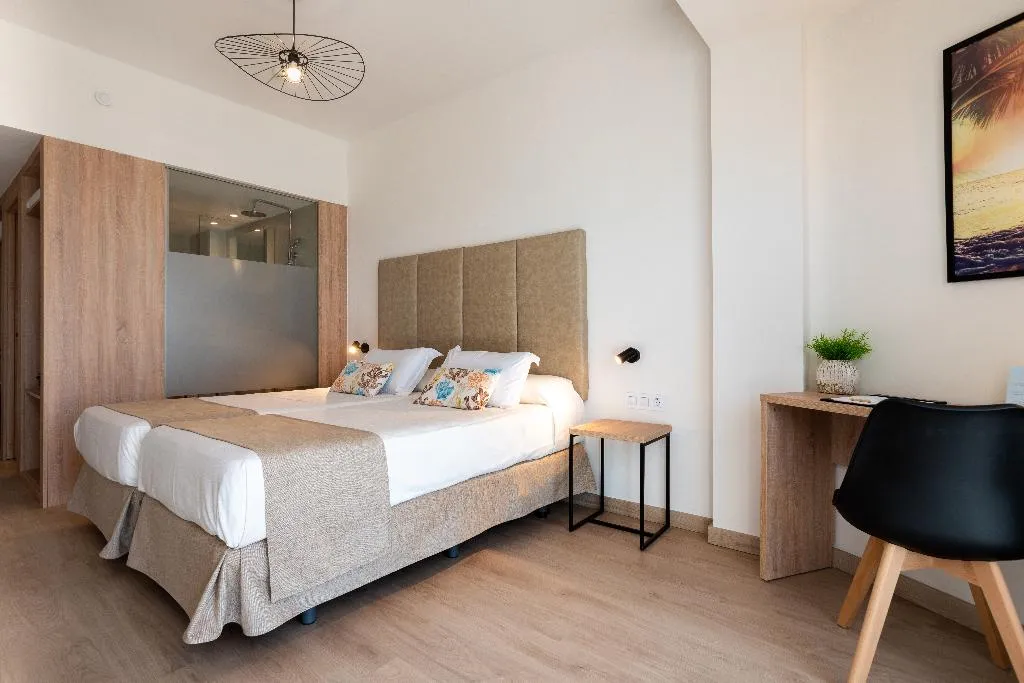 Double or Twin SEA VIEW Room, Las Arenas, Majorca
