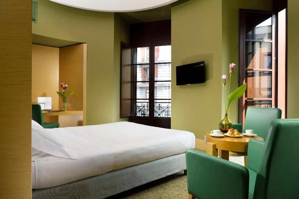 Room, UNA HOTELS Napoli, Naples