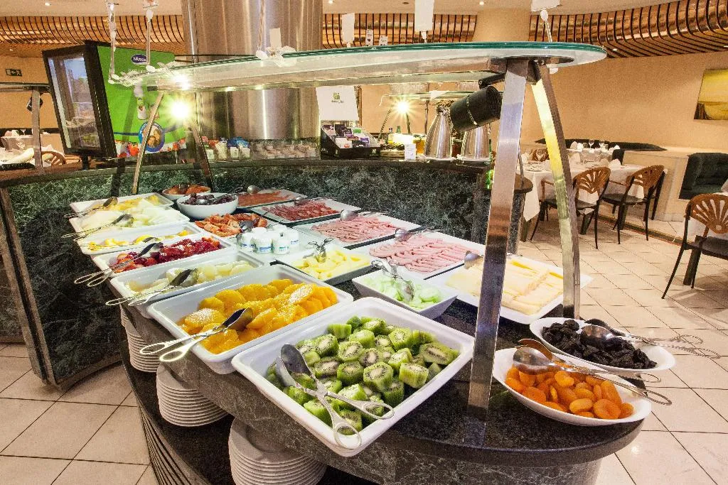 Restaurant, Holiday Inn Lisbon Continental, Lisbon