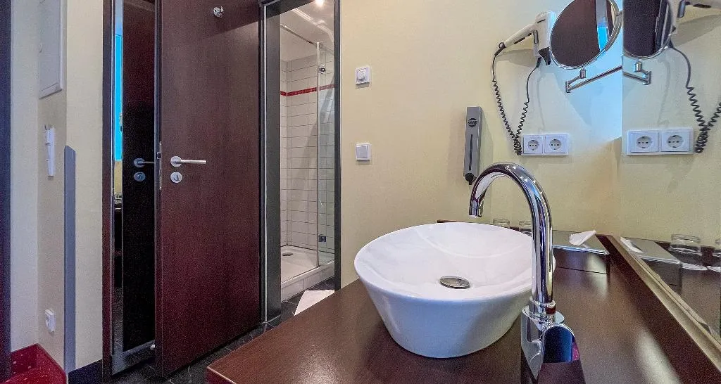 DOUBLE STANDARD Room, PLAZA Premium Berlin Kurfürstendamm, Berlin