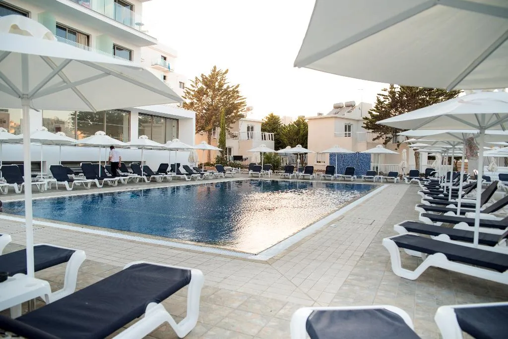 Pool, Mandali Hotel, Cyprus