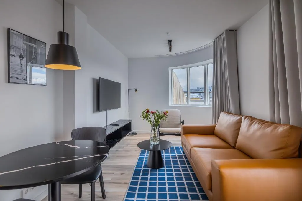 APARTMENT DELUXE WITH BALCONY Room, Hlemmur Suites, Reykjavik