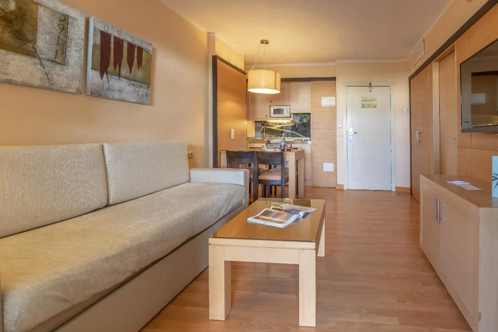 APARTMENT STANDARD Room, Zafiro Tropic, Majorca