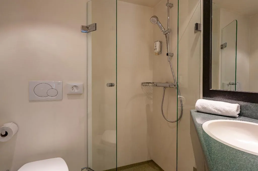 TWIN STANDARD Room, Avenue, Amsterdam