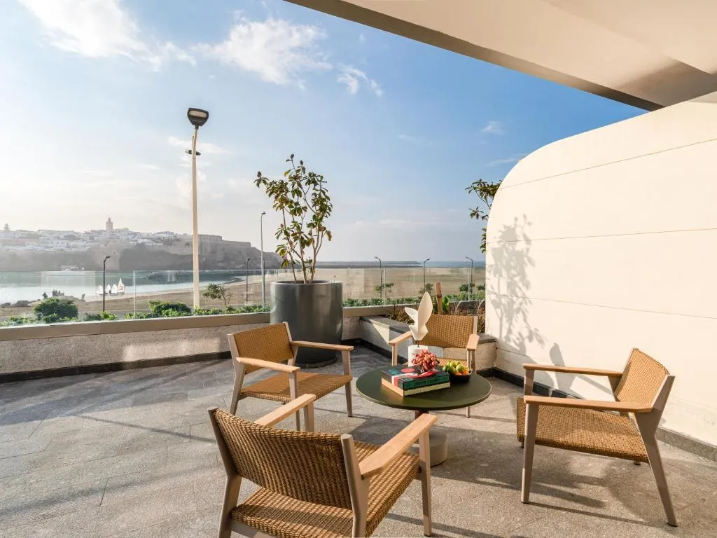 SUITE KING SIZE BED Room, Fairmont Residences La Marina Rabat-Sale, Rabat