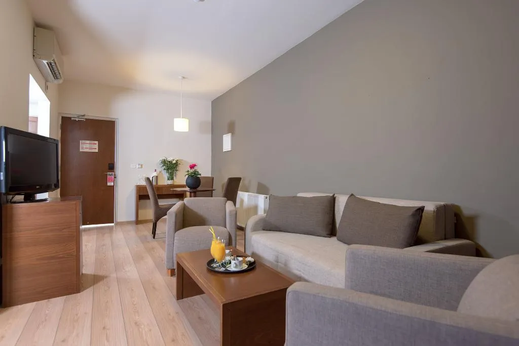 SUITE EXECUTIVE Room, Rodon Hotel And Resort, Cyprus