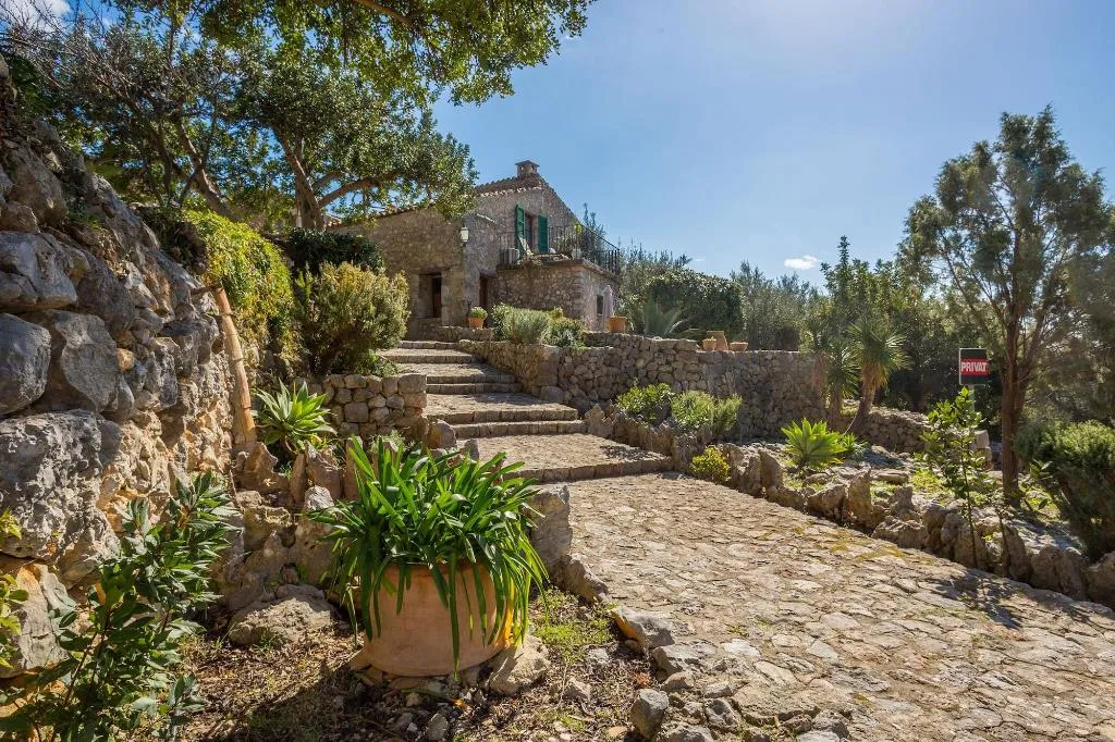 General view, Finca Hotel Es Castell, Majorca