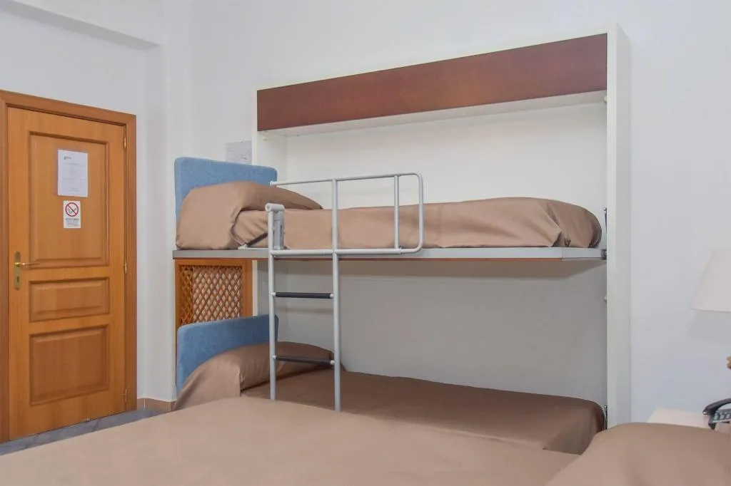 Room, Hotel Piccolo Sogno, Naples